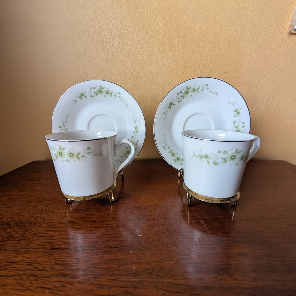 EKCO Blossomtime Cup & Saucer Set Of 2 Green Floral Border Plat Trim Vintage D/C